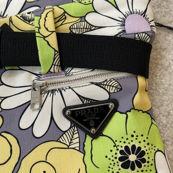 Prada pants NEVER WORN STILL WITH TAG - Picture 2 of 5